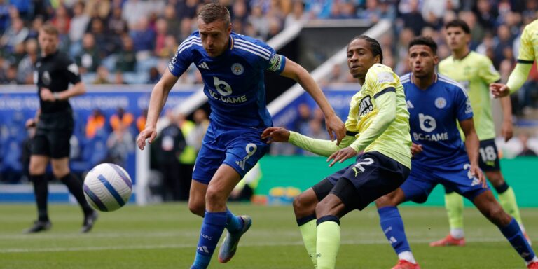 Everton enter race to signal England full-back who can play on each flanks
