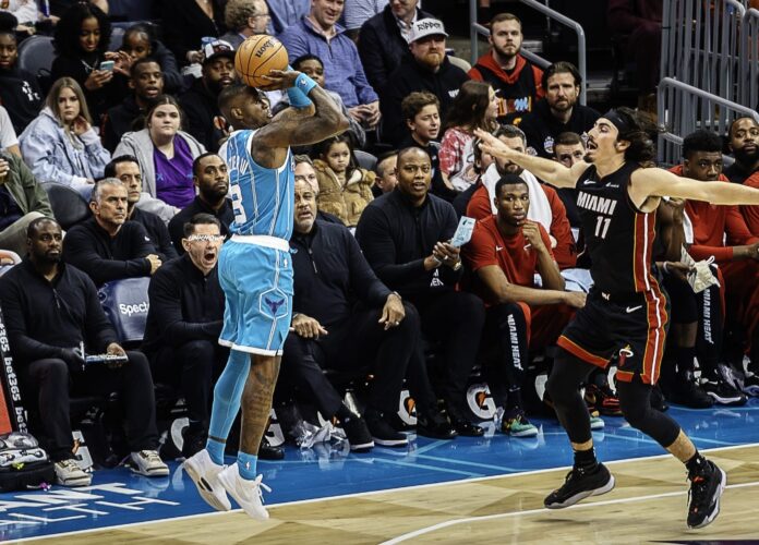 12-11-23_Rozier-2v2-scaled-e1704443039516.jpg