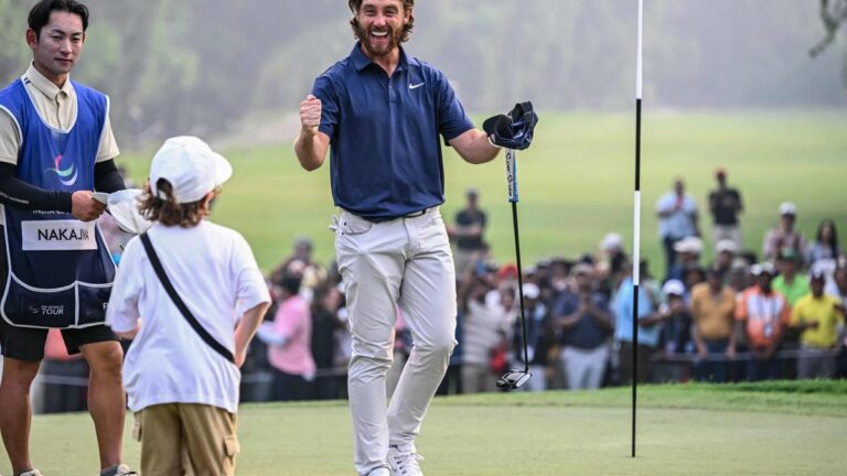 Fleetwood in full swing as he wins DP World India Championship