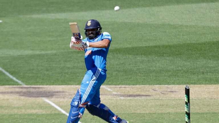 IND vs AUS LIVE rating, 2nd ODI: Kohli falls for an additional duck; India 86/2 in 20 overs vs Australia