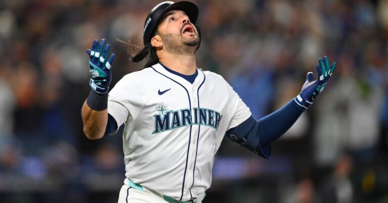 With Two Homers in Recreation 5, Eugenio Suárez Slams Mariners to 3-2 ALCS Lead