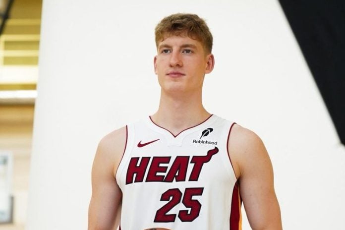 Erik Spoelstra on Kasparas Jakucionis: “He has a kamikaze aspect to him”
