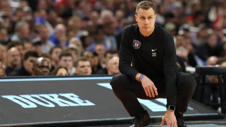 Duke extends Jon Scheyer: Fourth-year coach will get six-year deal on heels of Closing 4 run, per report