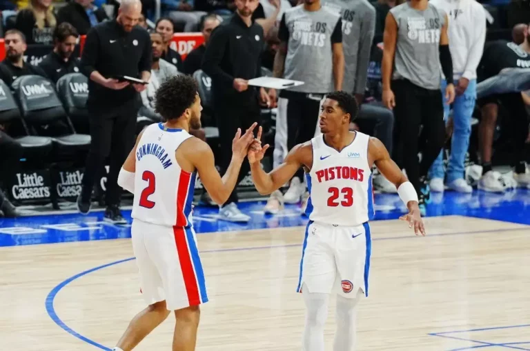 Pistons tie franchise win streak with street victory over Pacers