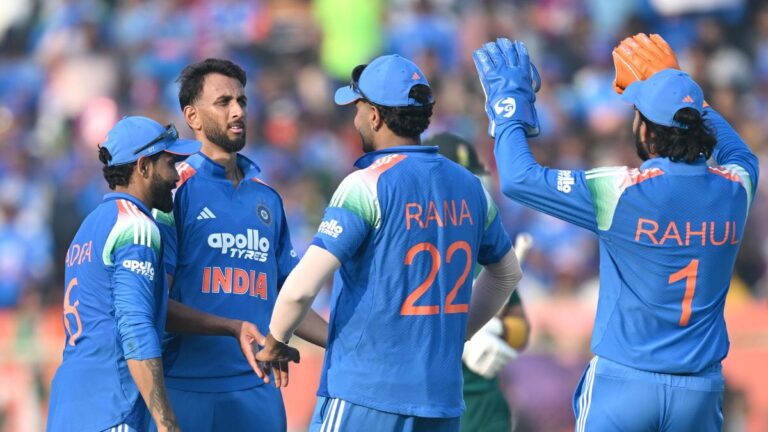 IND vs SA, third ODI: South Africa coach Conrad pinpoints de Kock’s dismissal as turning level