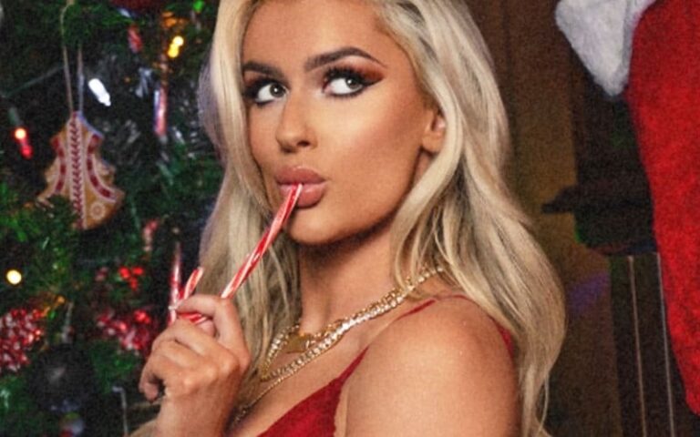 Blake Monroe Delivers Vacation Warmth With Pink Lingerie Picture Drop