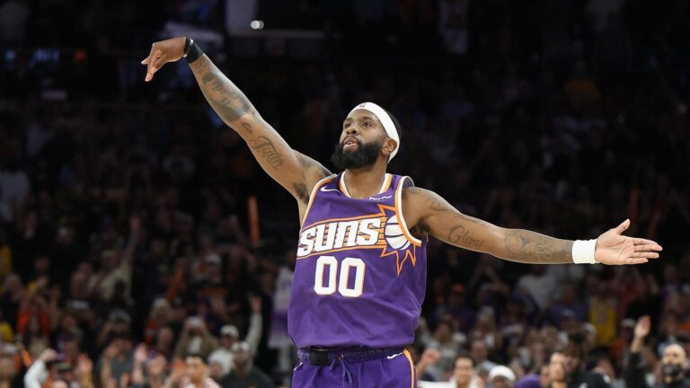 NBA roundup: O’Neale’s Final-second three-pointer provides Phoenix Suns wild win over Los Angeles Lakers