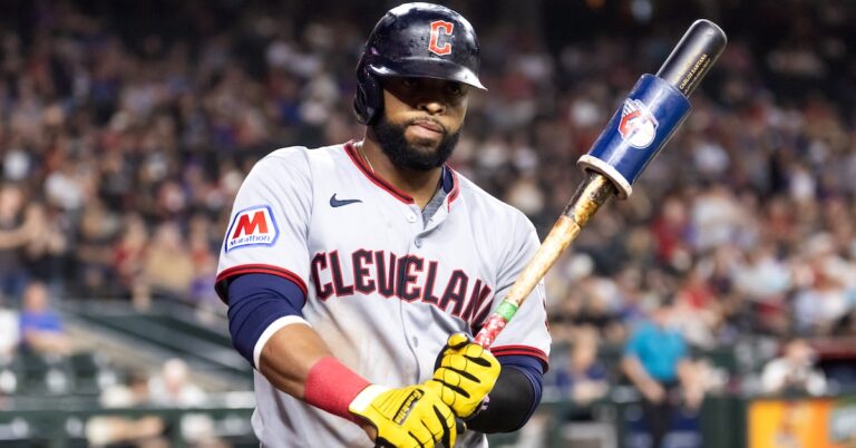 Carlos Santana Indicators One-Yr Deal With Diamondbacks