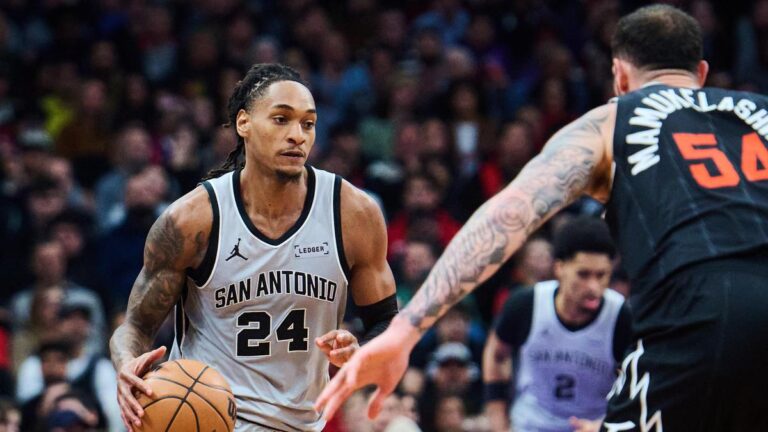 NBA roundup: San Antonio Spurs rallies previous Toronto Raptors for tenth straight win