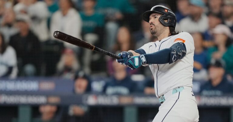 You Can Go Dwelling Once more: Eugenio Suárez Indicators with the Reds