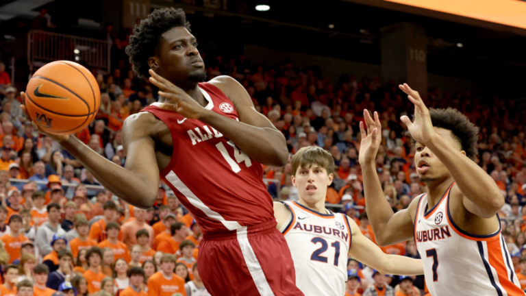 Alabama coach Nate Oats reacts to Charles Bediako’s NCAA ineligibility ruling