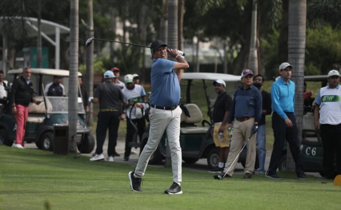 0ici598c_kapil-dev_625x300_22_November_25.jpeg