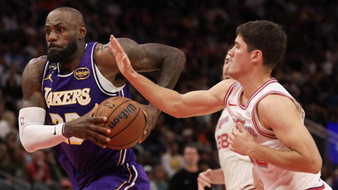 2026-03-19T044152Z_1518303449_MT1USATODAY28534395_RTRMADP_3_NBA-LOS-ANGELES-LAKERS-AT-HOUSTON-ROCKET.jpeg