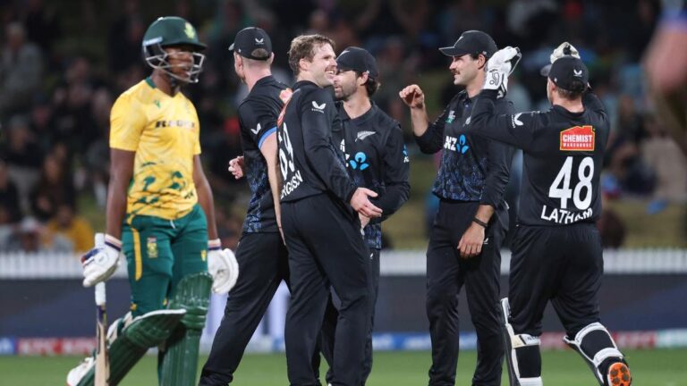 NZ vs SA LIVE SCORE, 4th T20I: South Africa wins toss and chooses to bat towards New Zealand