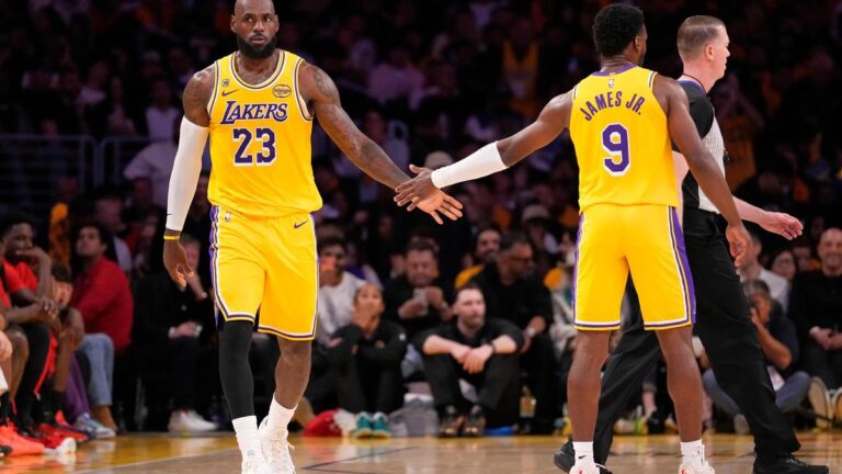 NBA playoffs: LeBron James hits 19 factors as Lakers beat Rockets
