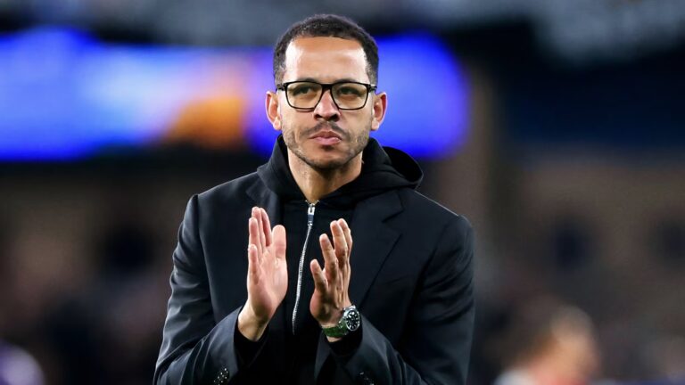 Chelsea set to strategy Arsenal legend after sacking Liam Rosenior