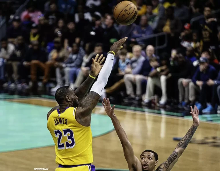 Tim Hardaway Sr. leaves LeBron James outdoors top-five