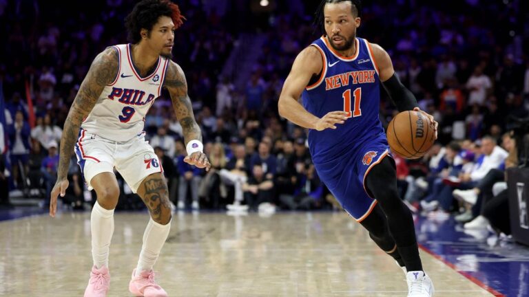 NBA playoff semifinals: Knicks take 3-0 lead over 76ers; No luck for Embiid on return