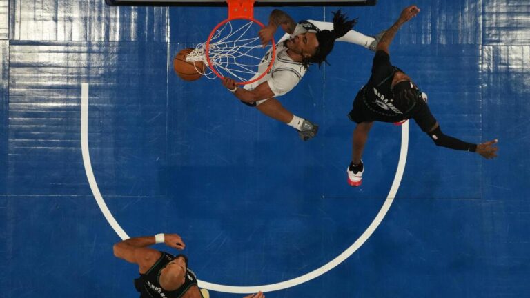 Spurs attain Western finals as Pistons keep alive in NBA playoffs