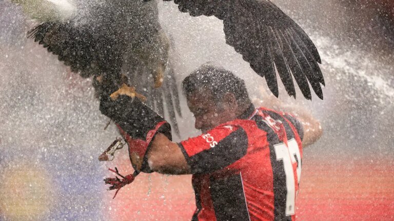 Well-known OGC Good eagle mascot and coach blasted by sprinkler